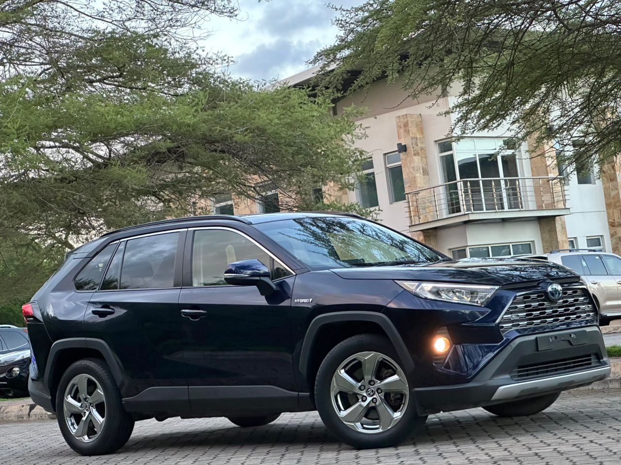 TOYOTA RAV4